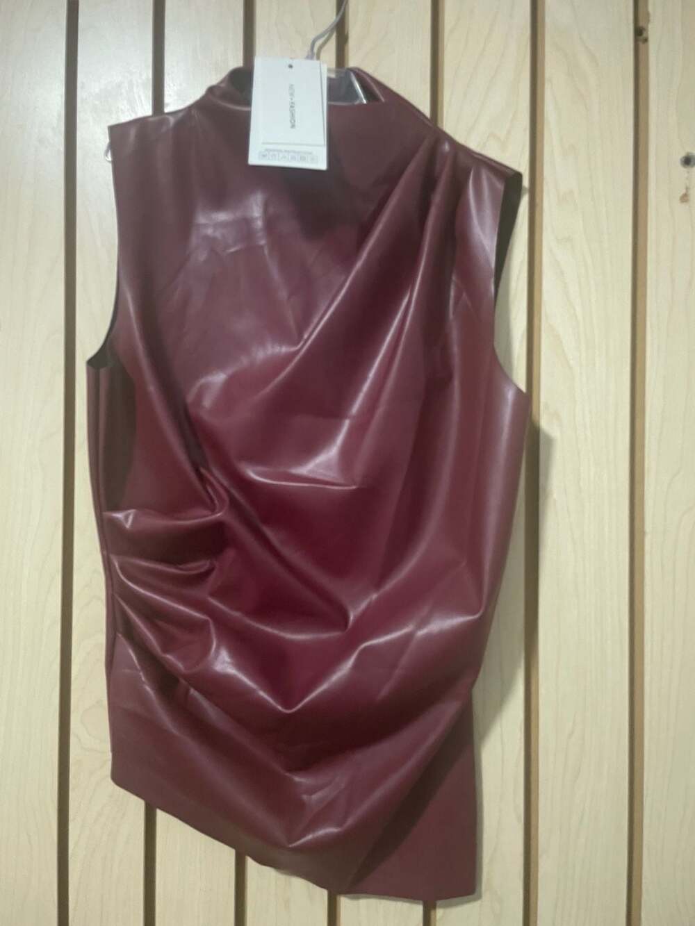 New-Fashion Sleeveless Faux Leather Ruched Top Burgundy Size S